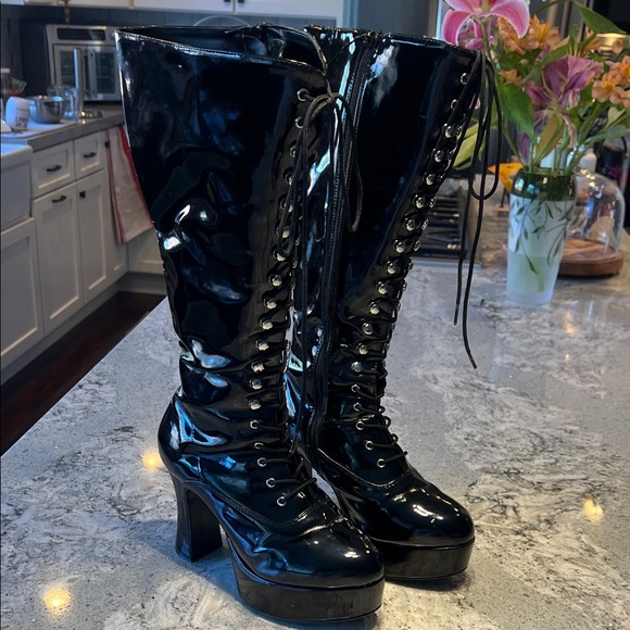 torrid Shoes - Torrid Black Lace-Up Patent Boots Size 7.5